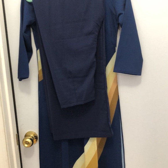 Vietnamese ao dai - Picture 3 of 3